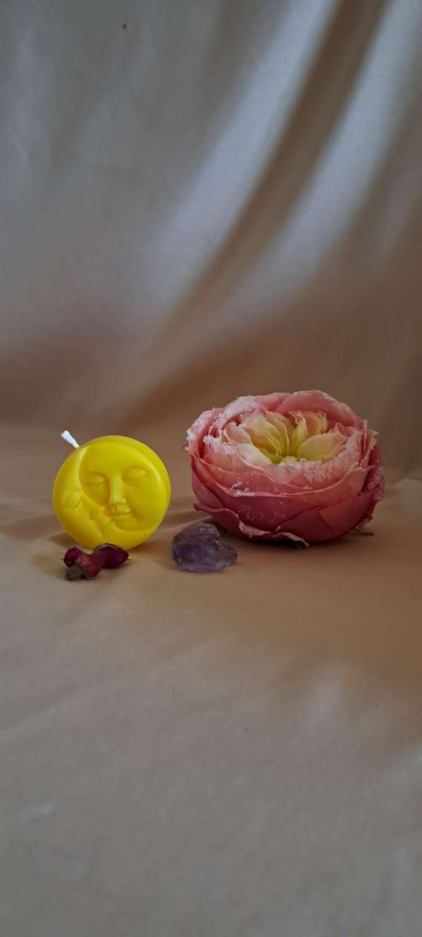 Moonshine candle - Chakra kleur geel zonnevlecht - Afbeelding 2