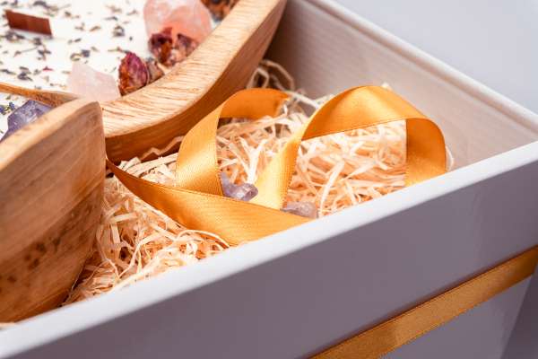 Glanzende witte cadeau box gevuld dough bowl kaarsen met edelstenen - Afbeelding 6